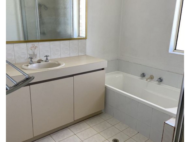 5 Dumas Close, Winthrop WA 6150