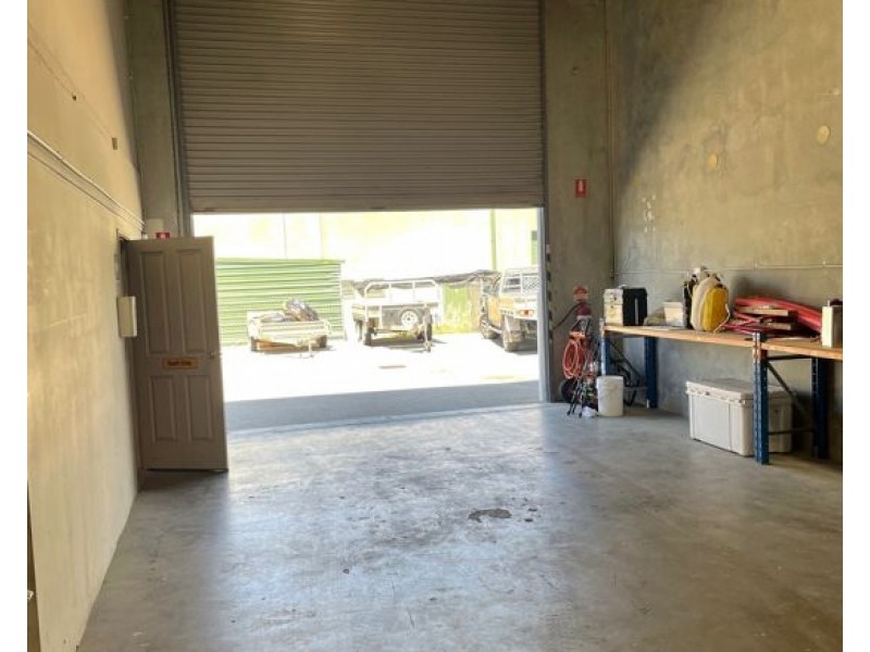 4/30 Howson Way, Bibra Lake WA 6163