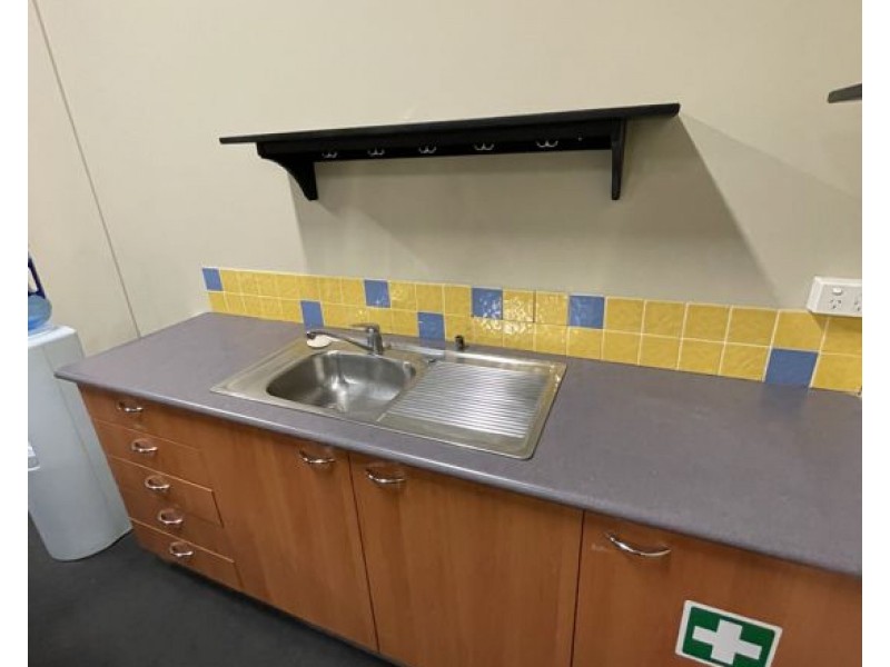 4/2 Cooper Road, Cockburn Central WA 6164