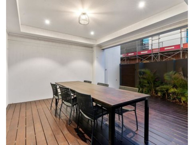 24 Gage Road, North Coogee WA 6163