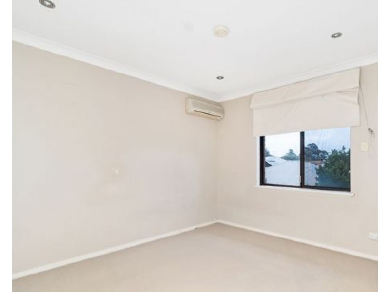 15 79 Macleod Road, Applecross WA 6153