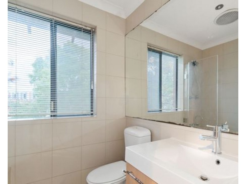 15 79 Macleod Road, Applecross WA 6153