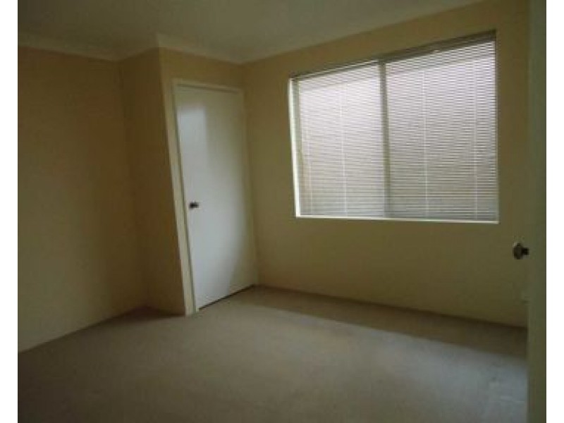 2 15 Recreation Road, Hamilton Hill WA 6163