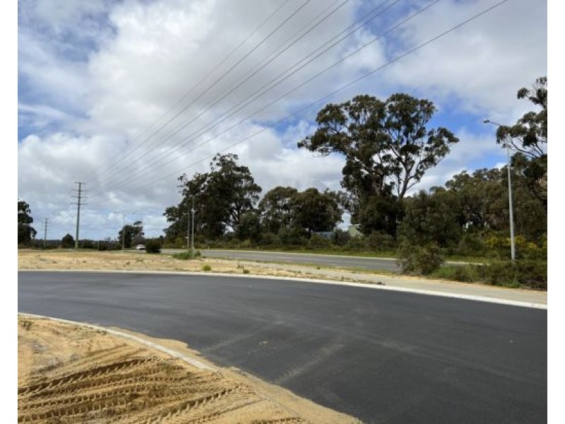 U14/11 Ring Street, Neerabup WA 6031