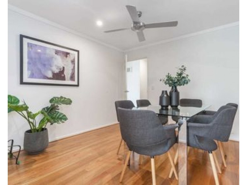 10A Macrae Rd, Applecross WA 6153