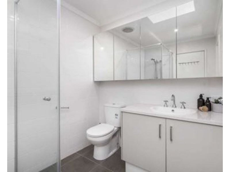 10A Macrae Rd, Applecross WA 6153