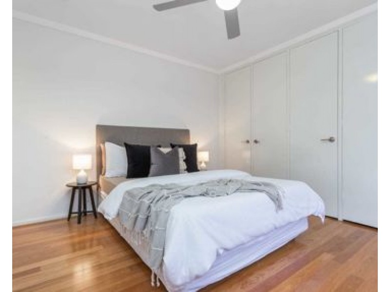 10A Macrae Rd, Applecross WA 6153