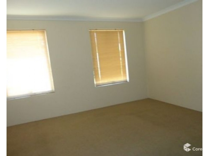 4 15 Recreation Road, Hamilton Hill WA 6163