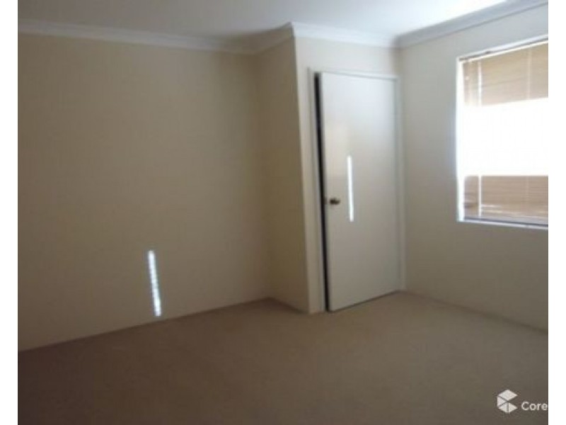 4 15 Recreation Road, Hamilton Hill WA 6163