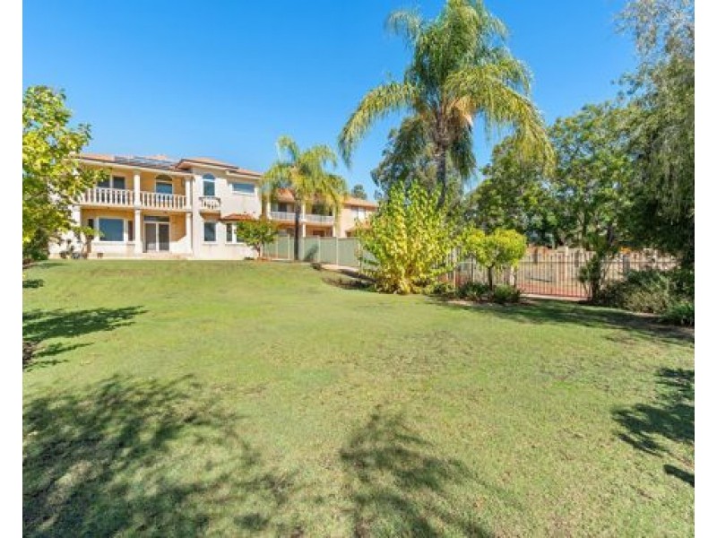 9 Cowrie Crescent, Mount Pleasant WA 6153