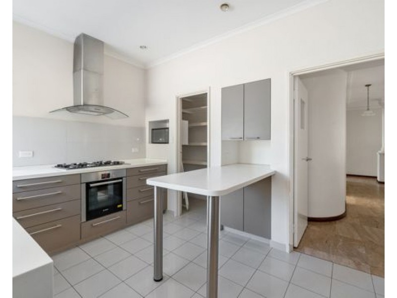 9 Cowrie Crescent, Mount Pleasant WA 6153