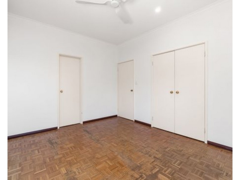 9 Cowrie Crescent, Mount Pleasant WA 6153