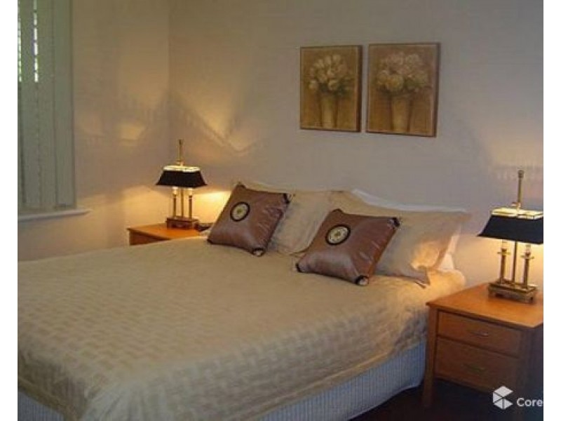 6A Leverburgh Street, Ardross WA 6153