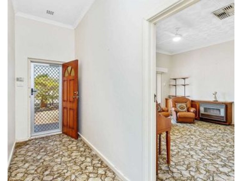 7 Dudley Street, Rivervale WA 6103