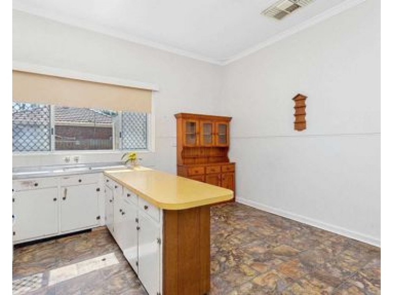 7 Dudley Street, Rivervale WA 6103