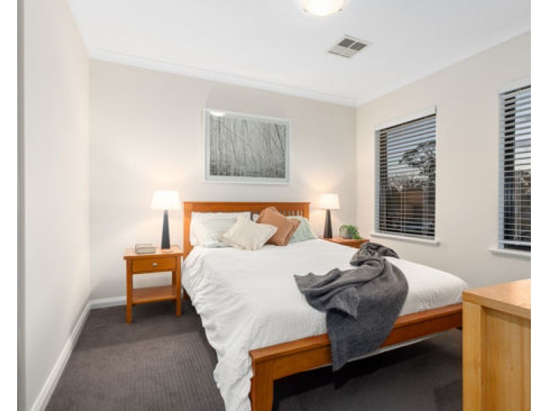 1 6 Jane Road, Applecross WA 6153