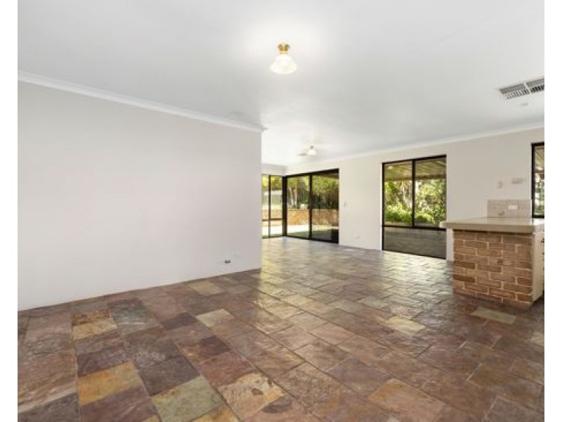 B 60 Tain Street, Ardross WA 6153