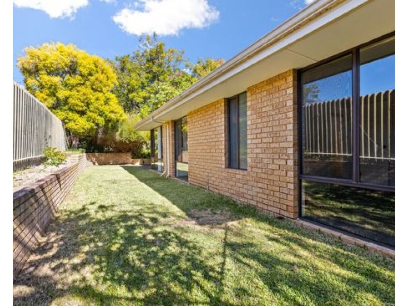 B 60 Tain Street, Ardross WA 6153