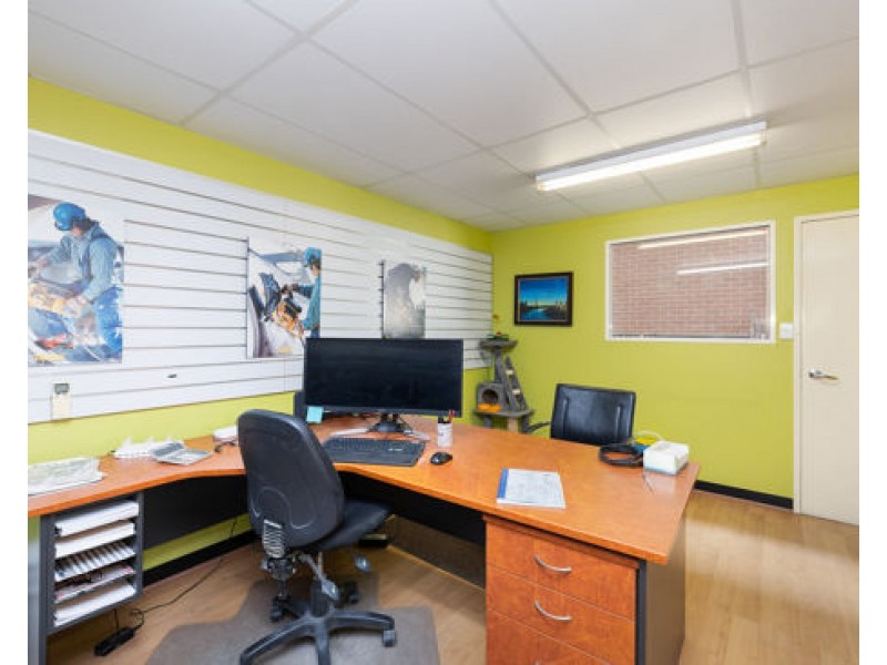 1/27 Weatherburn Way, Kardinya WA 6163