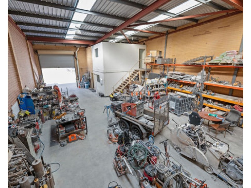 1/27 Weatherburn Way, Kardinya WA 6163