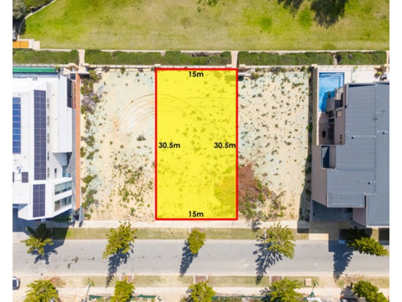 16 Chelydra Point, North Coogee WA 6163