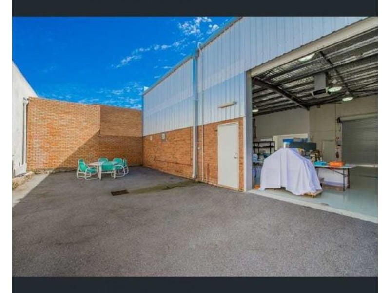 2/31 Shields Crescent, Booragoon WA 6154