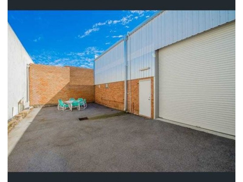2/31 Shields Crescent, Booragoon WA 6154
