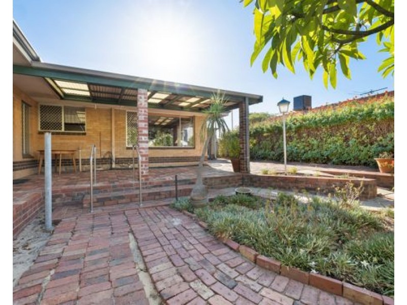 13 Hislop Street, Attadale WA 6156