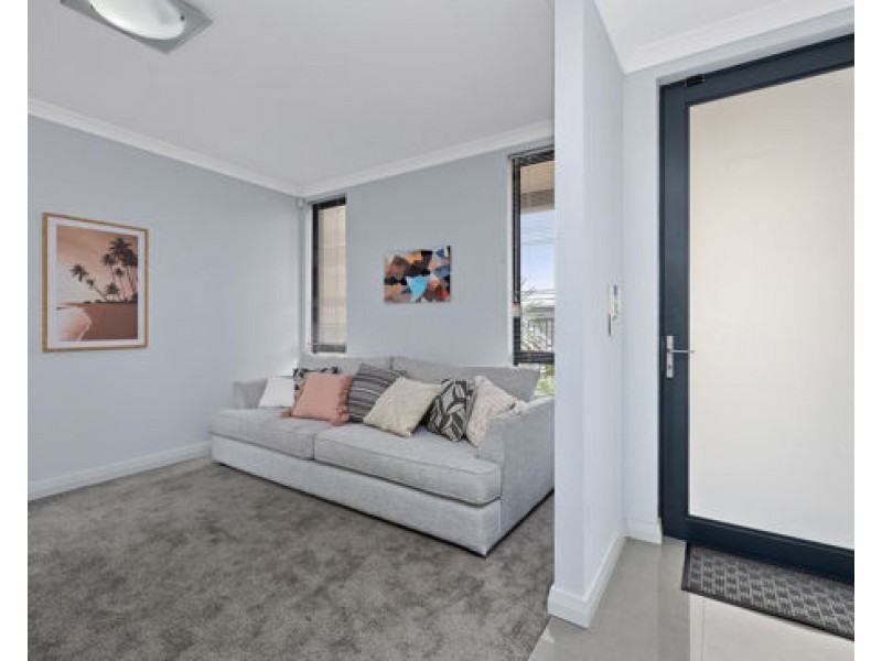 42 Birch Road, Aubin Grove WA 6164