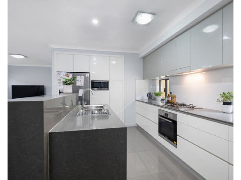 42 Birch Road, Aubin Grove WA 6164