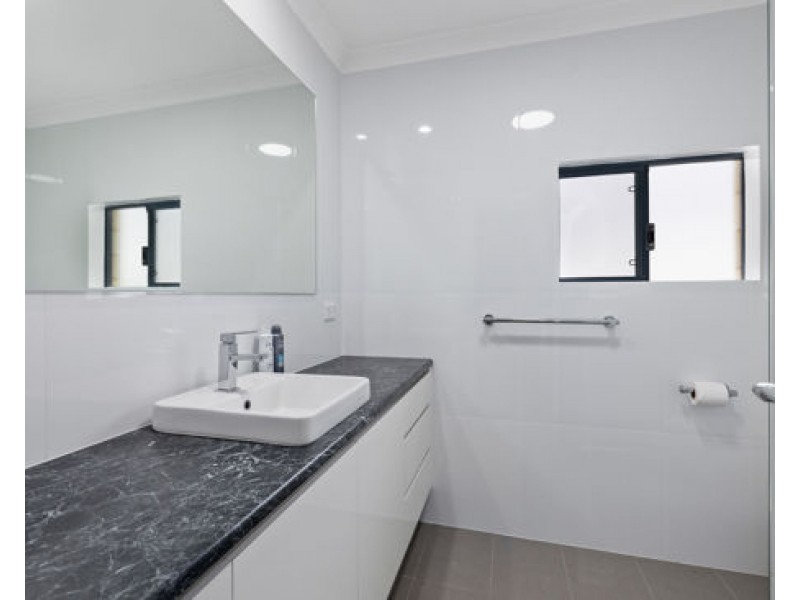 42 Birch Road, Aubin Grove WA 6164