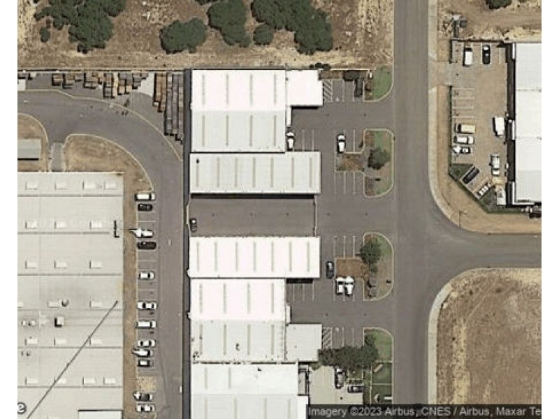 13/12 Horus Bend, Bibra Lake WA 6163