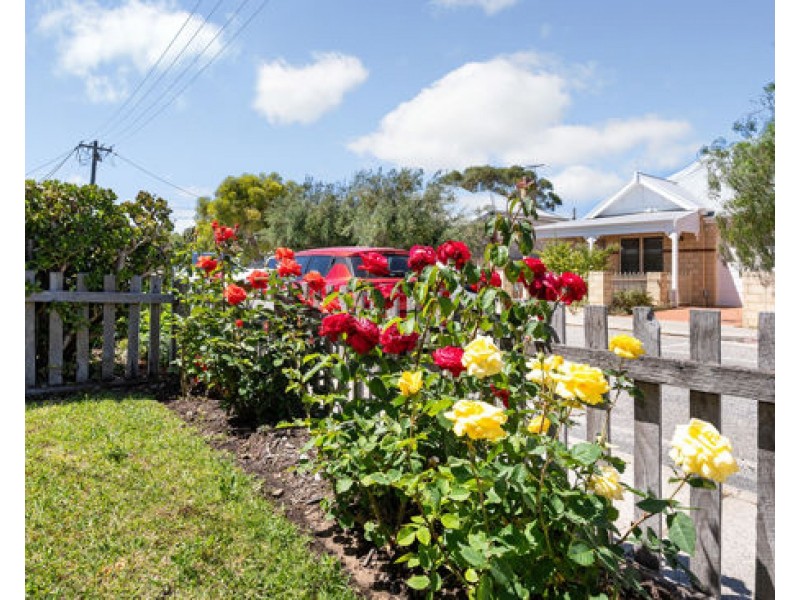 2 Sheedy Street, South Fremantle WA 6162