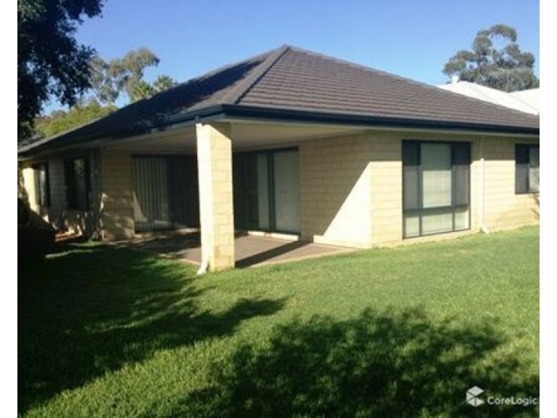 2B Snook Crescent, Hilton WA 6163