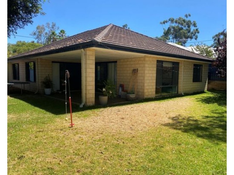 2B Snook Crescent, Hilton WA 6163