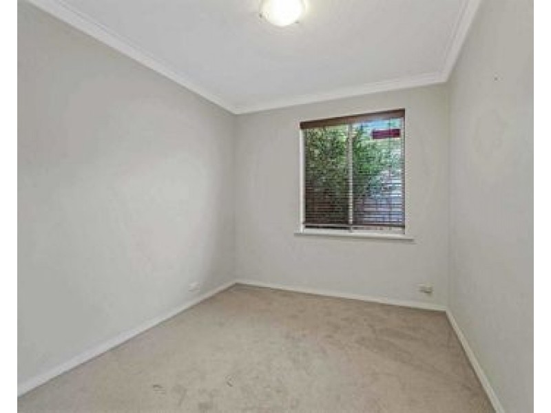 1/3 Riseley Street, Applecross WA 6153