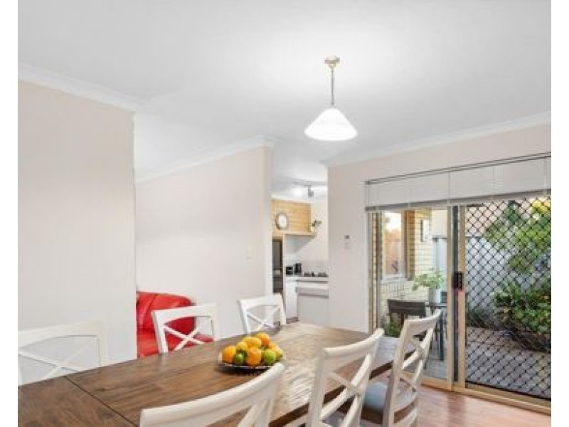 2/72 Beach Street, Bicton WA 6157