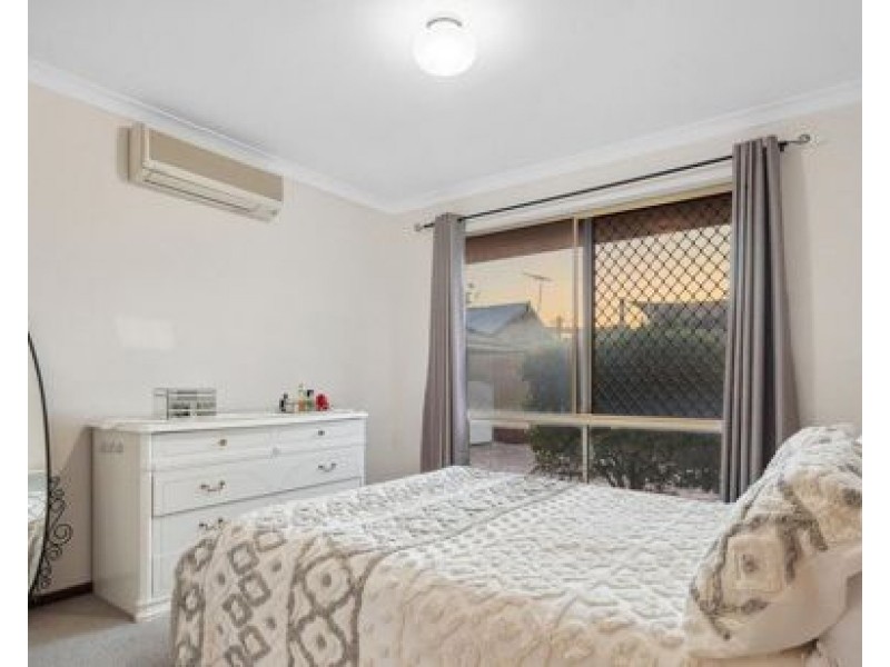 2/72 Beach Street, Bicton WA 6157