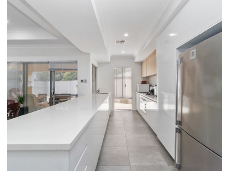 61B McBeth Way, Kardinya WA 6163