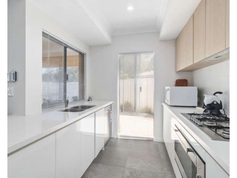 61B McBeth Way, Kardinya WA 6163