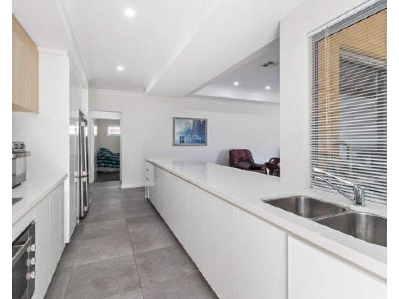 61B McBeth Way, Kardinya WA 6163