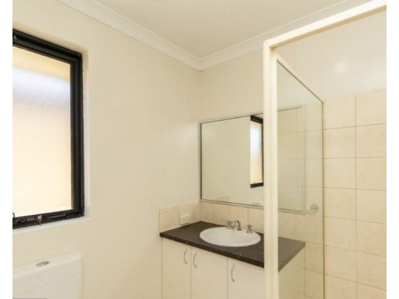 8 Beroona Way, South Lake WA 6164