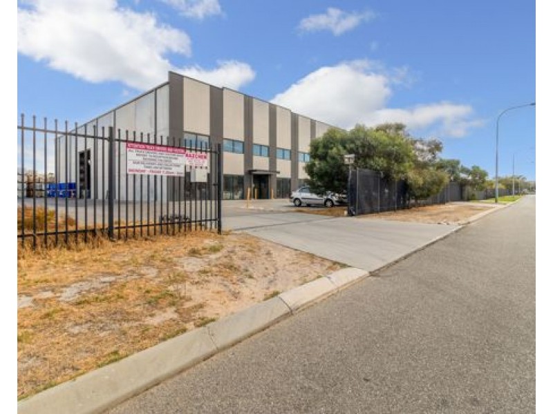 4 Cartwright Drive, Forrestdale WA 6112