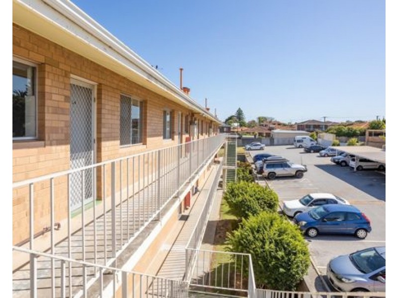 34/150 Healy Road, Hamilton Hill WA 6163