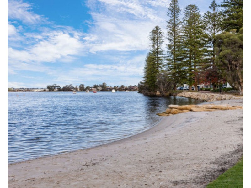 11/7 The Esplanade, Mount Pleasant WA 6153