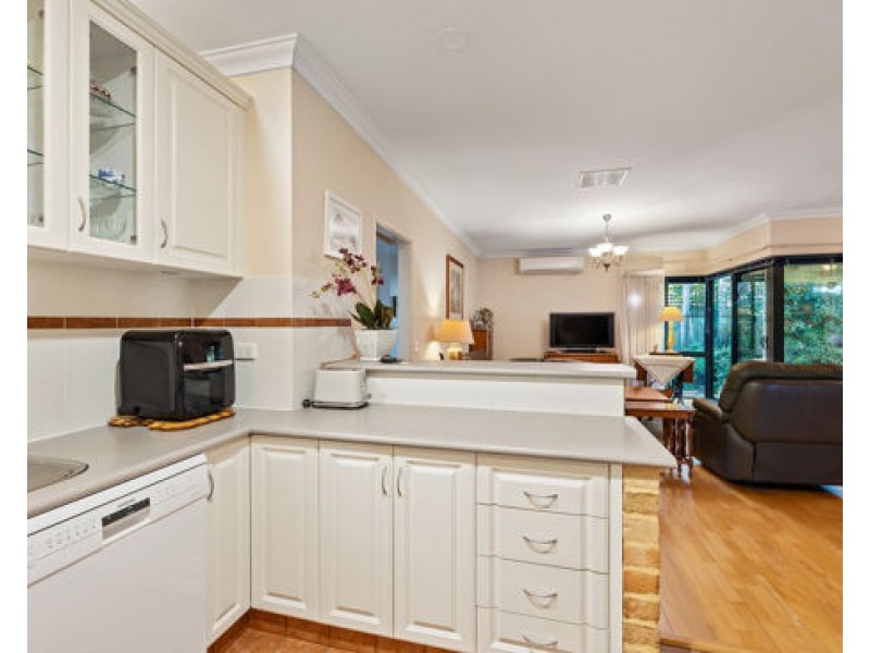 12B Lambert Street, Alfred Cove WA 6154