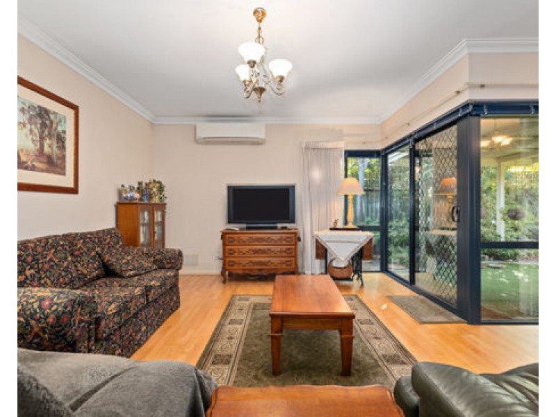 12B Lambert Street, Alfred Cove WA 6154