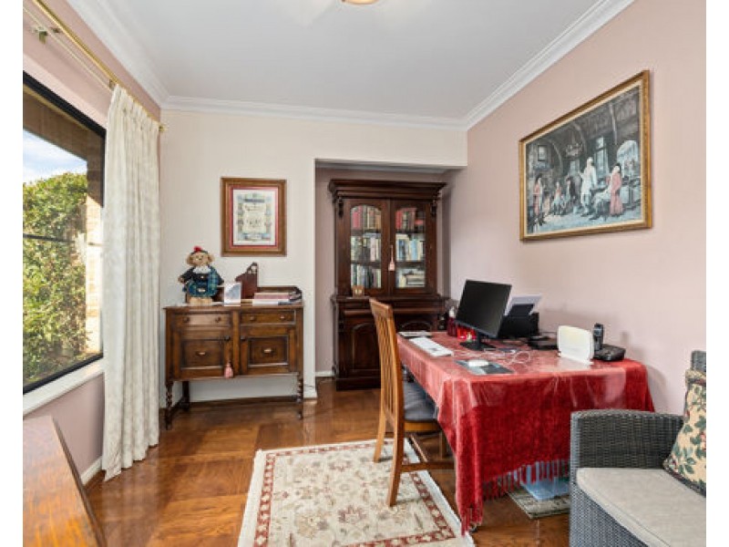 12B Lambert Street, Alfred Cove WA 6154