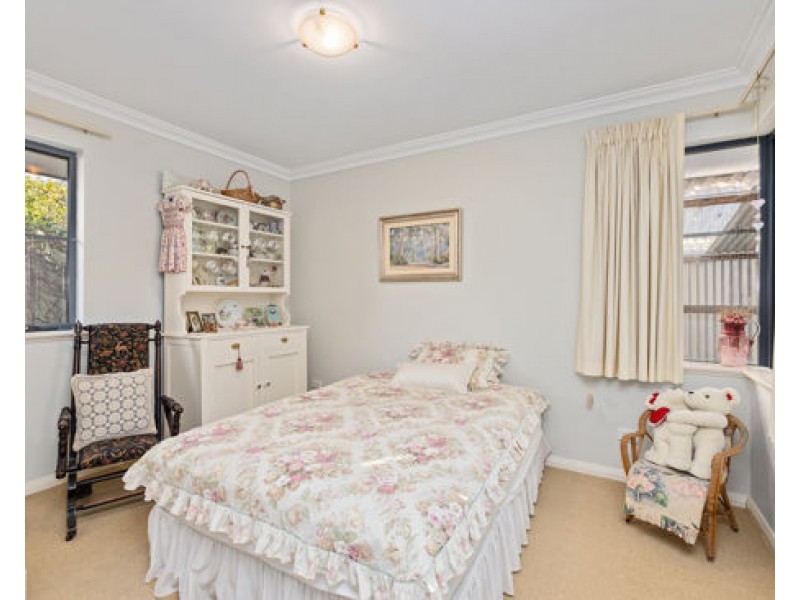 12B Lambert Street, Alfred Cove WA 6154