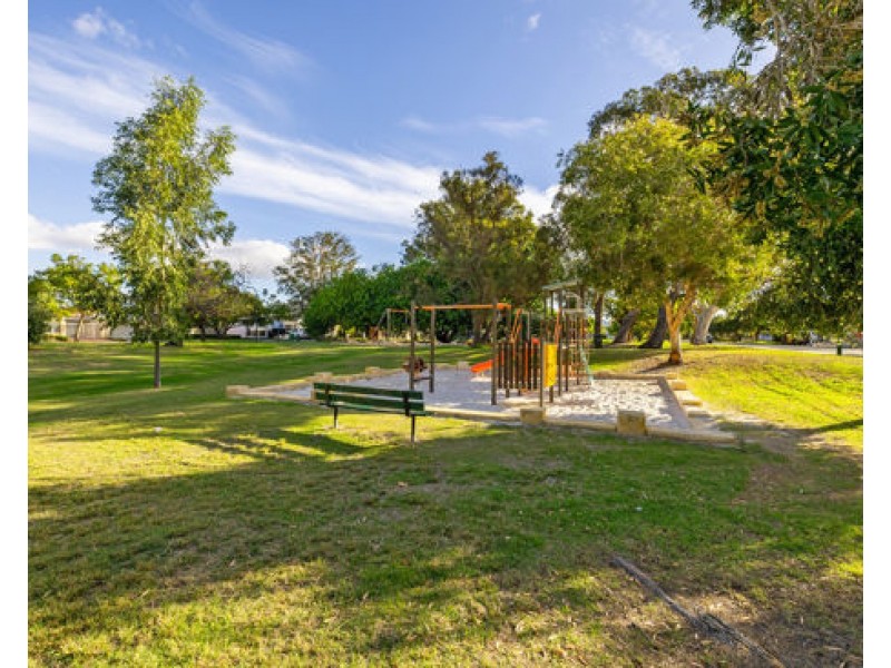 12B Lambert Street, Alfred Cove WA 6154